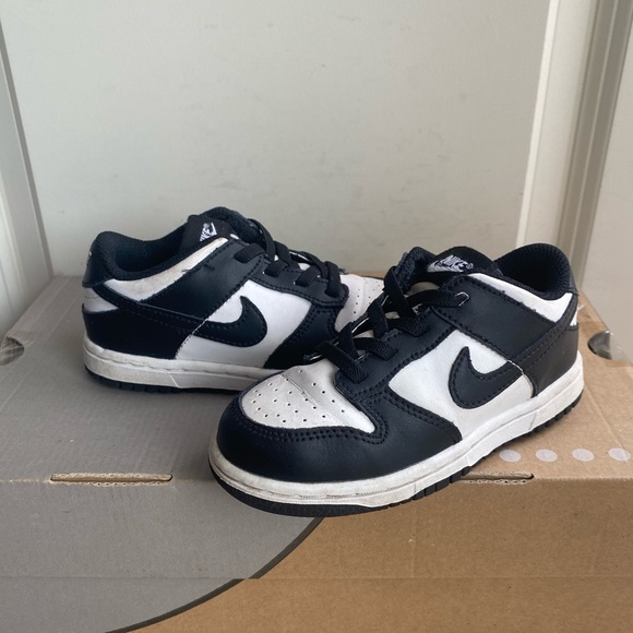 Nike Dunk “Panda” Toddler Sneakers - SZ 9 C - Picture 13 of 15